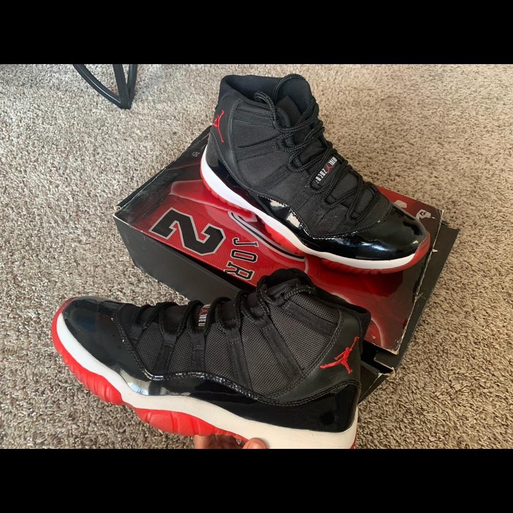 Air Jordan XI Bred